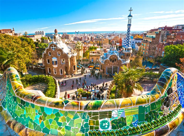 Städtereise Barcelona ©MasterLu/istock
